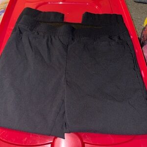 Avenue Classic Black Apparel